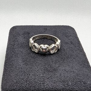 🤍 Classic Sterling Silver Multi-Heart Band Ring ✨